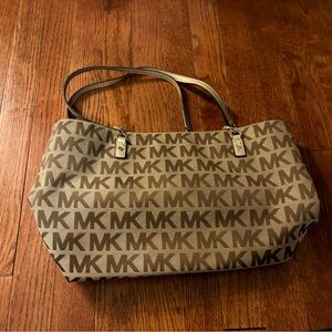 Michael Kors purse